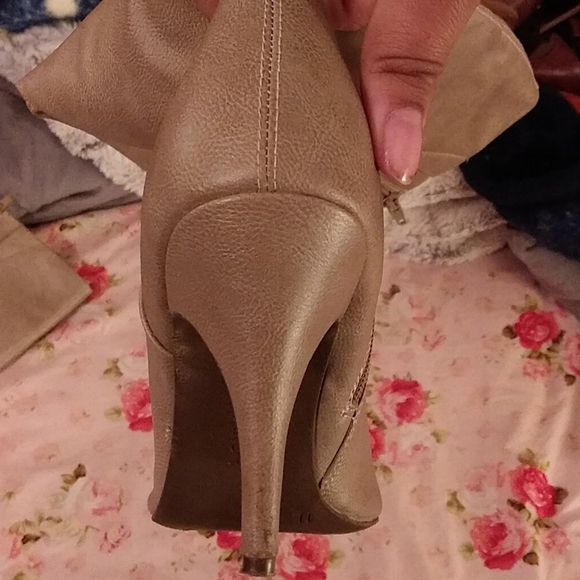 Leather Grey/Tan Pesaro Boots Size 11 - Picture 3 of 4